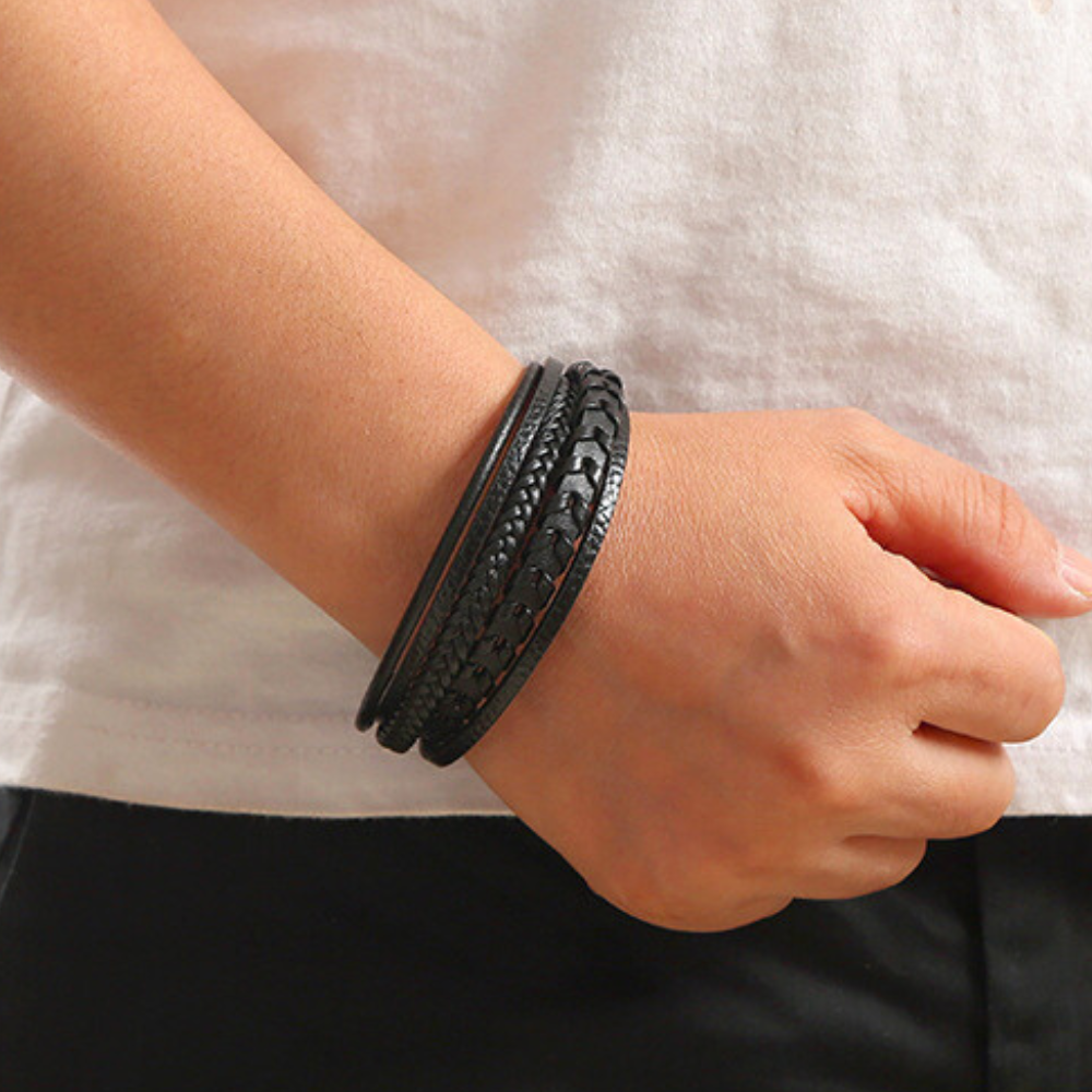 Leather men's bracelet – rugged, stylish, and timeless (Buy one, get one free)
